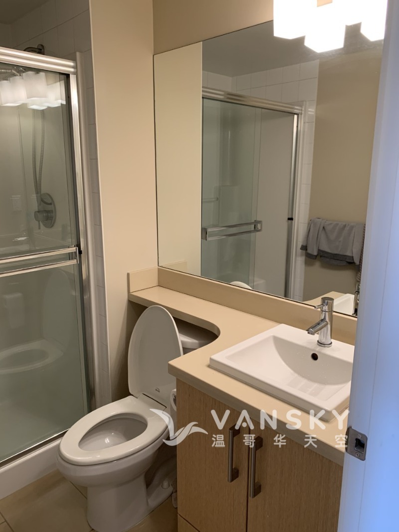 260514091053_10 Washroom-reg2.jpg